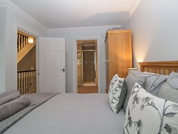 7 The Retreat