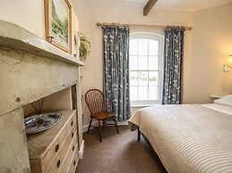 West Lodge