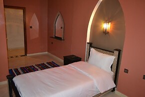 Inyan Dakhla Hotel