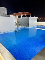 G-Boss Hotel Sur