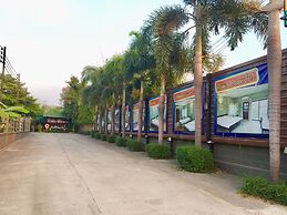 Huaisai Hotel