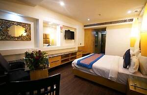 Hotel WTI Airport