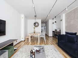 nid NAMBA Station House