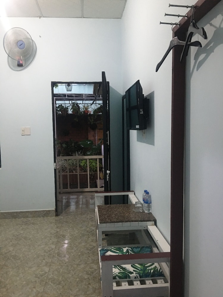 Hani House
