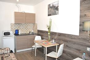 ENJOY! Apartments & Studios – Akvareli