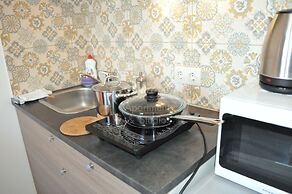 ENJOY! Apartments & Studios – Akvareli