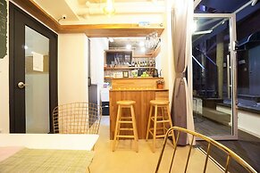 Seoul Cube Ewha - Hostel