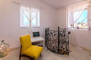 Nina's Traditional House by Estia