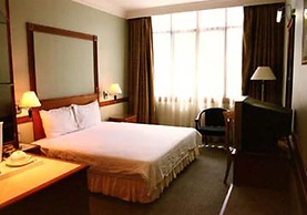 Grand City Hotel