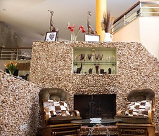 Adies Garden Suites