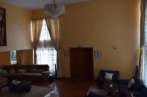 Adies Garden Suites