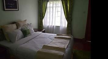 Adies Garden Suites