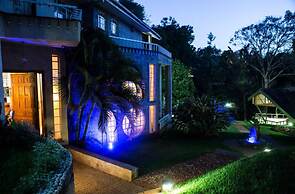 Adies Garden Suites