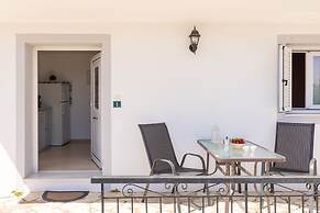 Katerina Horizon Apartments by Konnect