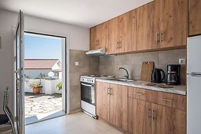 Katerina Horizon Apartments by Konnect