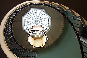Burton Court