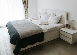 Kings Apartments