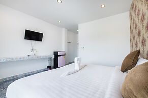 Oasis Hiso Hotel