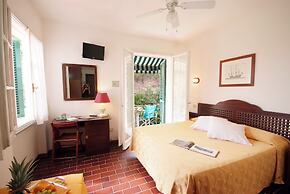 Hotel Antares