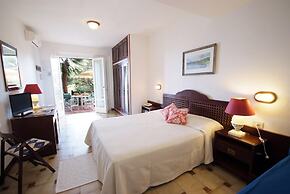 Hotel Antares