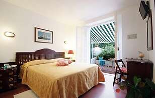 Hotel Antares