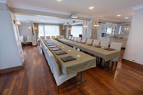 Izmir Palas Otel