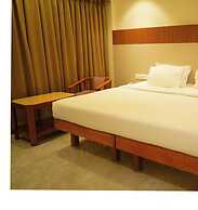 Hotel Surguru