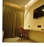 Hotel Surguru