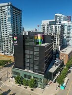 Alt Hotel Calgary East Village