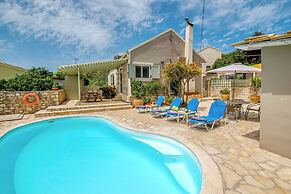 Loggos Seaview Cottage with Pool by Konnect