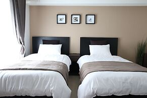 KIKU'S ROOM