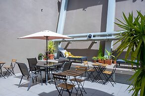DuMont Lisbon Guesthouse