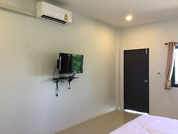 Aromdee Resort