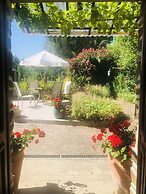 Frenes B & B