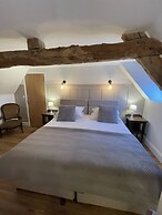 Frenes B & B