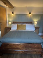 Frenes B & B