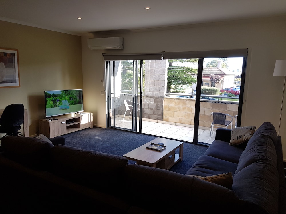 Gillies st Apartments