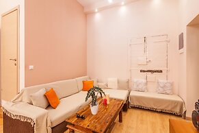 Kantouni Bizi Myranthis Apartment