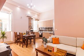 Kantouni Bizi Myranthis Apartment