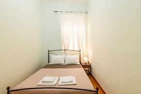 Kantouni Bizi Myranthis Apartment