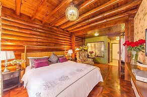 Lugu Lake Love Inn