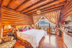 Lugu Lake Love Inn