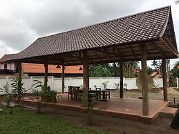 Leego Hotel