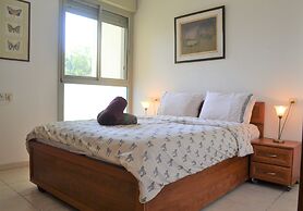 2BDR Amazing Location with Parking