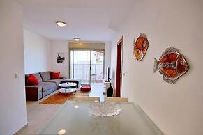 2BDR Amazing Location with Parking