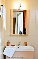 Asikiko Suites
