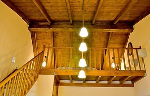 Asikiko Suites