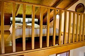 Asikiko Suites