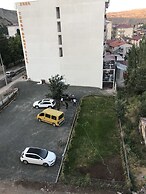 Zara Turan Apart Otel