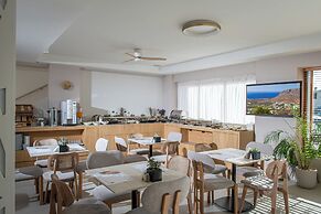 Mary Hotel & Mary Royal Suites